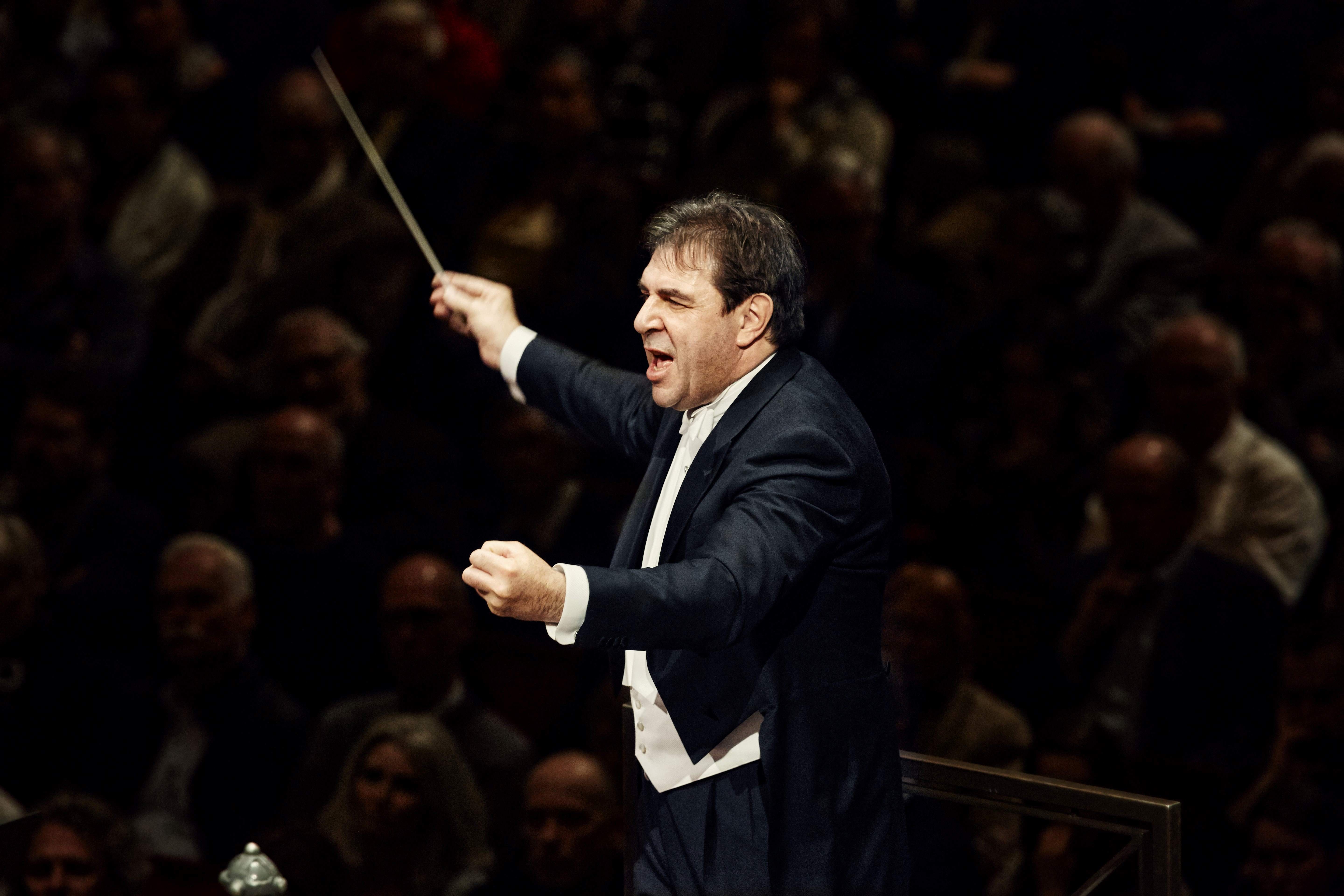 DANIELE GATTI INAUGURA LA STAGIONE DEI WIENER PHILHARMONIKER